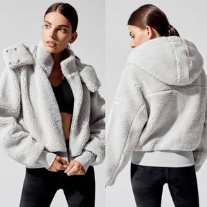 Alo Yoga Foxy Sherpa Jacket Light Grey